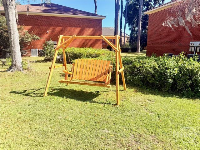 54 Colony Park Drive, Savannah, GA 31406