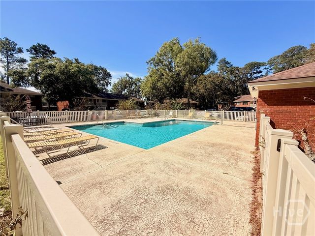 54 Colony Park Drive, Savannah, GA 31406