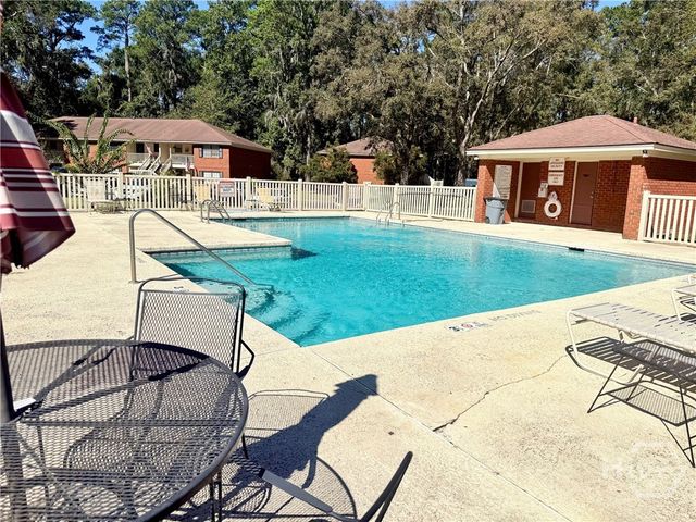 54 Colony Park Drive, Savannah, GA 31406