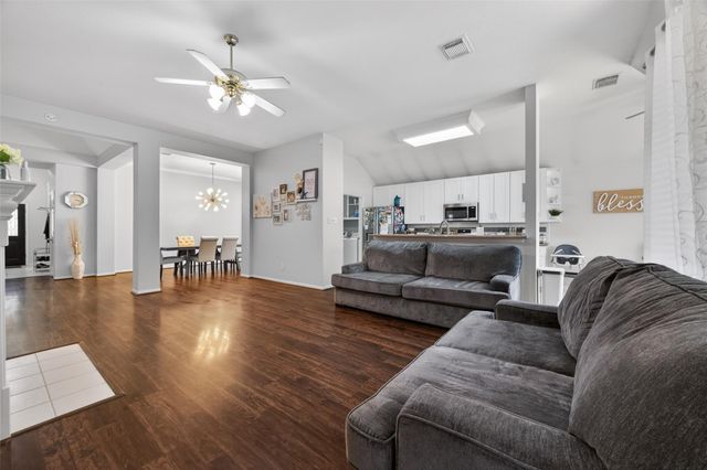 10339 Claybrook Drive, Houston, TX 77089