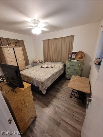 870 Forest AVE, Naples, FL 34102