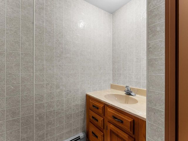 1127 Lincoln BOULEVARD, Manitowoc, WI 54220