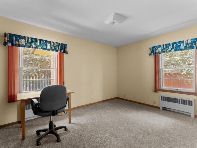 1127 Lincoln BOULEVARD, Manitowoc, WI 54220