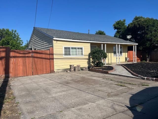 2671 Norwood Ave, Sacramento, CA 95815