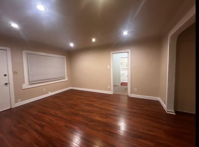 2671 Norwood Ave, Sacramento, CA 95815
