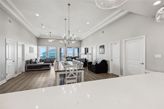 115 Ocean Shores Drive, Port Bolivar, TX 77650