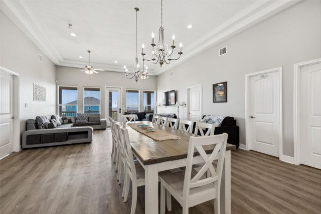 115 Ocean Shores Drive, Port Bolivar, TX 77650