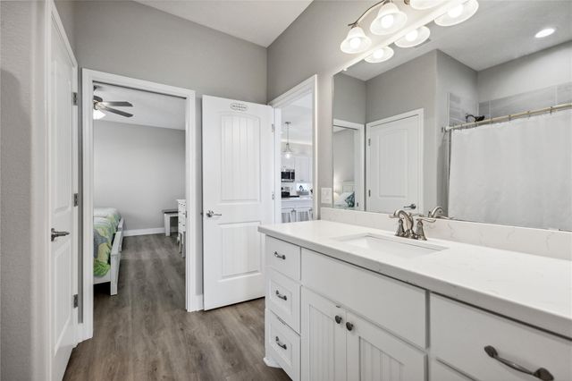 115 Ocean Shores Drive, Port Bolivar, TX 77650