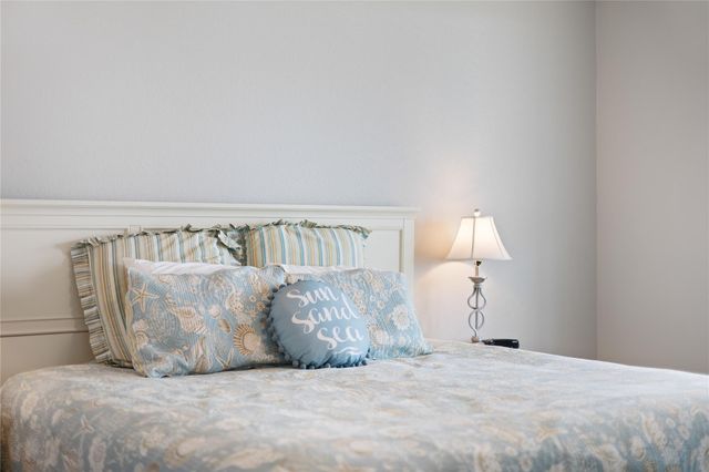 115 Ocean Shores Drive, Port Bolivar, TX 77650