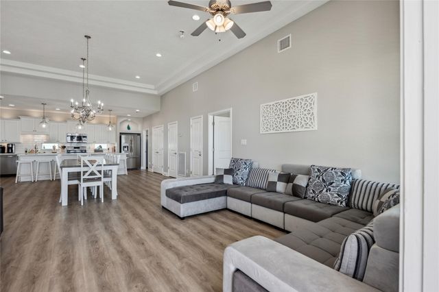 115 Ocean Shores Drive, Port Bolivar, TX 77650