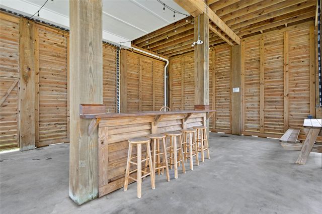 115 Ocean Shores Drive, Port Bolivar, TX 77650