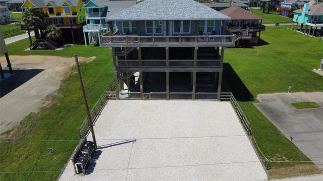 115 Ocean Shores Drive, Port Bolivar, TX 77650