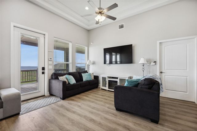 115 Ocean Shores Drive, Port Bolivar, TX 77650