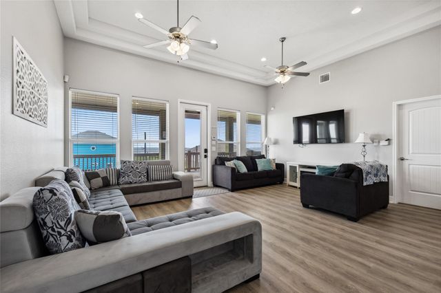 115 Ocean Shores Drive, Port Bolivar, TX 77650