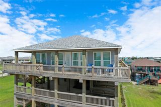 115 Ocean Shores Drive, Port Bolivar, TX 77650