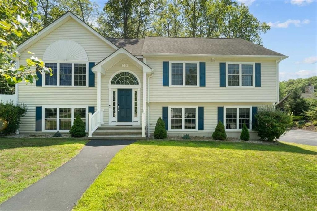 58 Vista Cir, Holden, MA 01520