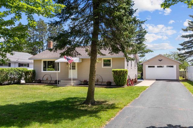 510 N FULTON STREET, Princeton, WI 54968
