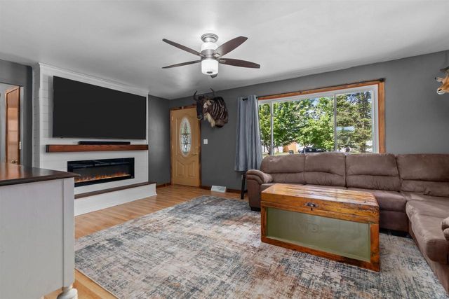 510 N FULTON STREET, Princeton, WI 54968