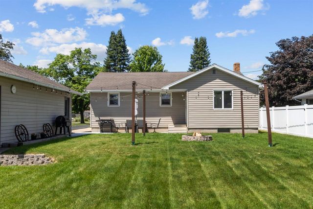 510 N FULTON STREET, Princeton, WI 54968