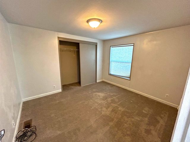 10510 W Richland Rd, Cheney, WA 99004