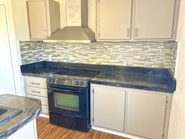 10510 W Richland Rd, Cheney, WA 99004