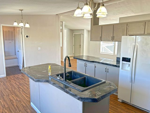 10510 W Richland Rd, Cheney, WA 99004