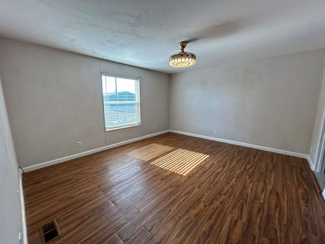 10510 W Richland Rd, Cheney, WA 99004