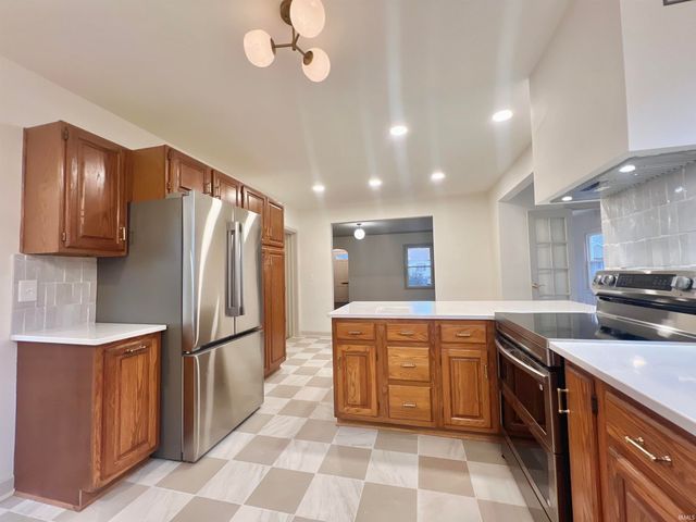 2108 Bellemeade Avenue, Evansville, IN 47714