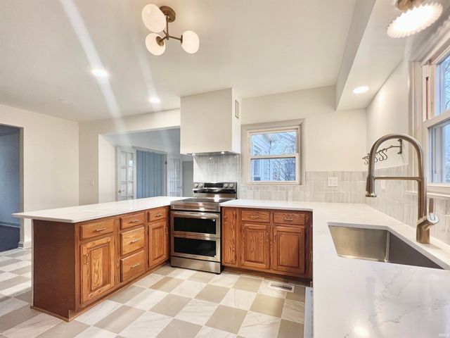 2108 Bellemeade Avenue, Evansville, IN 47714