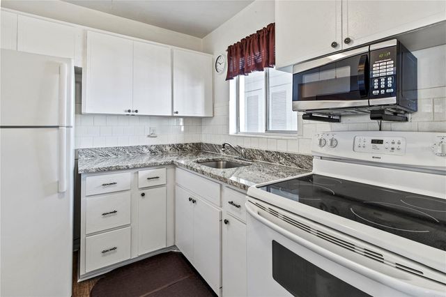 5919 GARDEN LANE H35, Bradenton, FL 34207