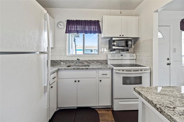 5919 GARDEN LANE H35, Bradenton, FL 34207