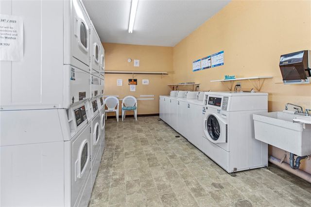 5919 GARDEN LANE H35, Bradenton, FL 34207