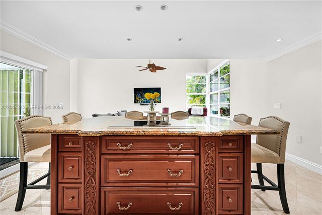 9866 SW 111th Ter 9866, Miami, FL 33176