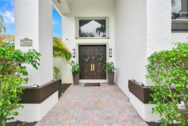 9866 SW 111th Ter 9866, Miami, FL 33176