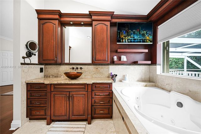 9866 SW 111th Ter 9866, Miami, FL 33176