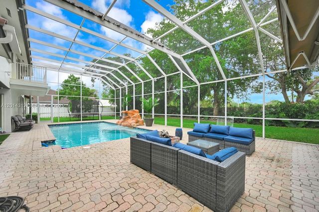 9866 SW 111th Ter 9866, Miami, FL 33176