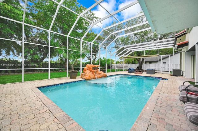 9866 SW 111th Ter 9866, Miami, FL 33176
