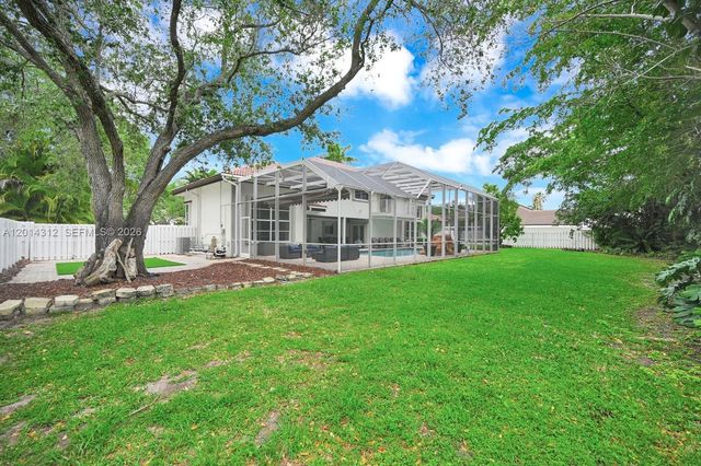 9866 SW 111th Ter 9866, Miami, FL 33176