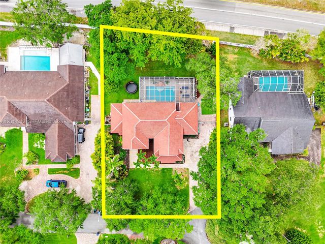 9866 SW 111th Ter 9866, Miami, FL 33176