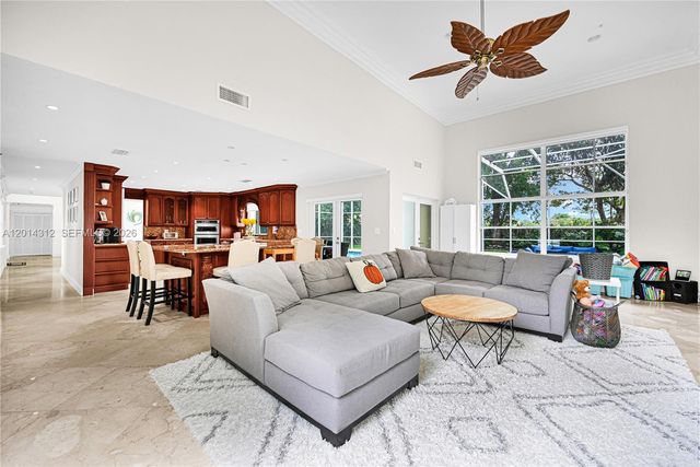9866 SW 111th Ter 9866, Miami, FL 33176