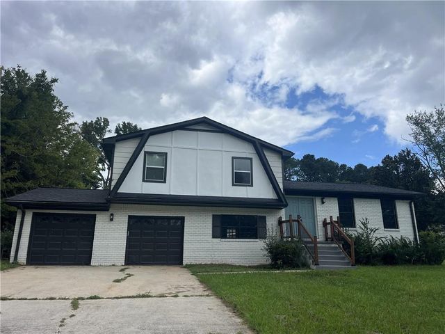 3862 Northstrand Drive, Decatur, GA 30035