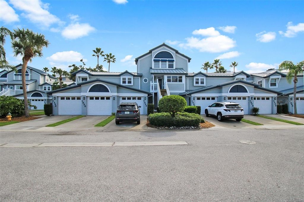 1338 SIESTA BAYSIDE DRIVE 1338-C, Sarasota, FL 34242