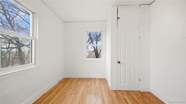 34 S High Street, Mount Vernon, NY 10550