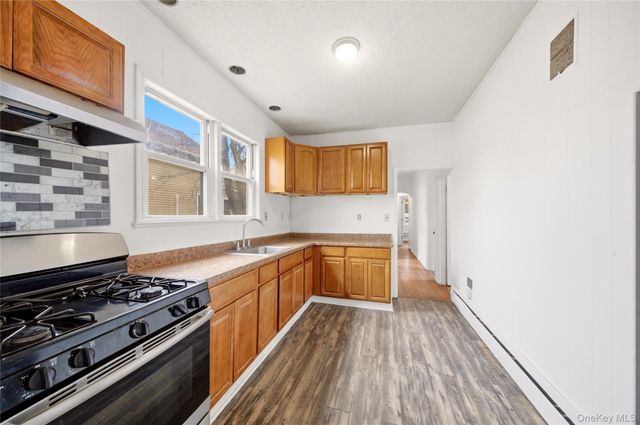 34 S High Street, Mount Vernon, NY 10550