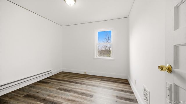 34 S High Street, Mount Vernon, NY 10550