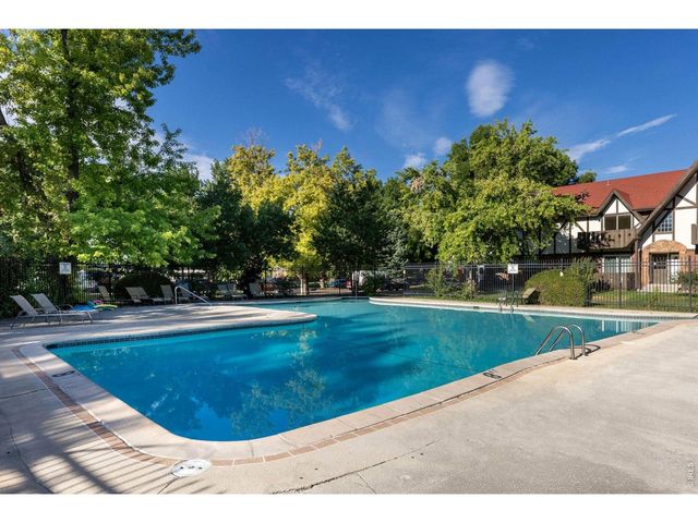 3250 Oneal Cir H17, Boulder, CO 80301