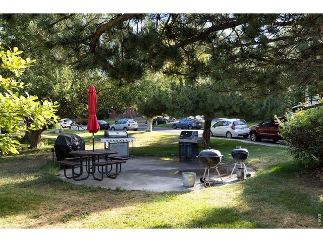 3250 Oneal Cir H17, Boulder, CO 80301