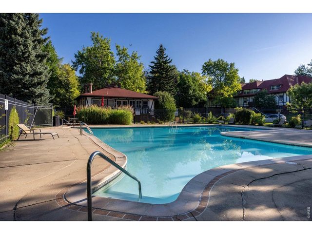 3250 Oneal Cir H17, Boulder, CO 80301