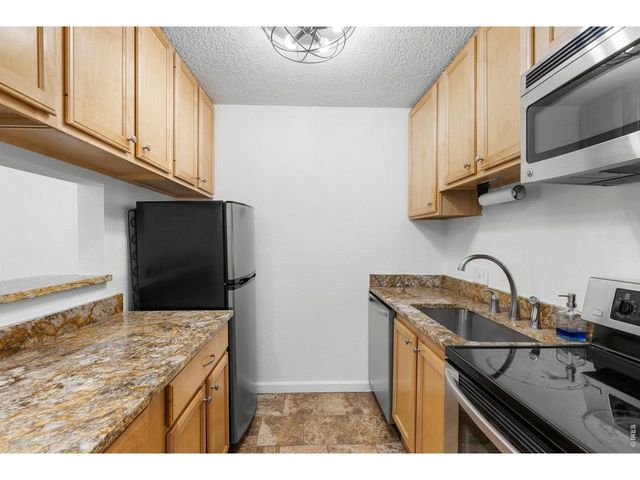 3250 Oneal Cir H17, Boulder, CO 80301