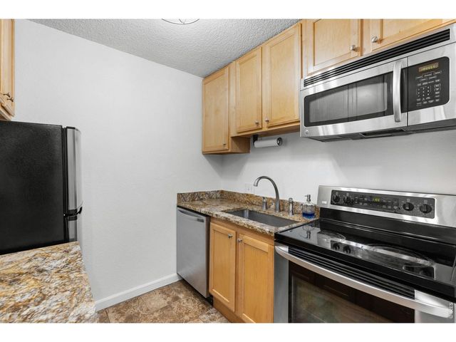 3250 Oneal Cir H17, Boulder, CO 80301